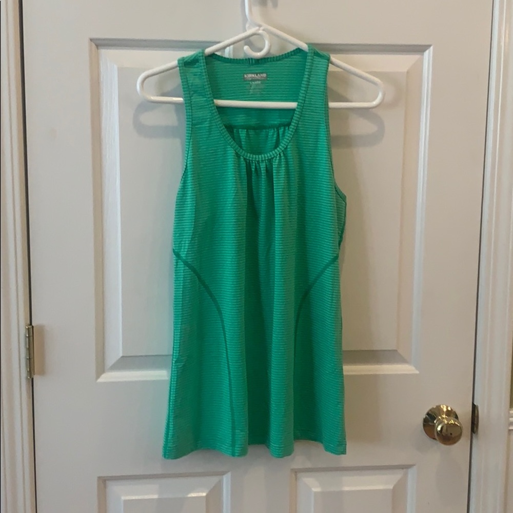 razor back tank top